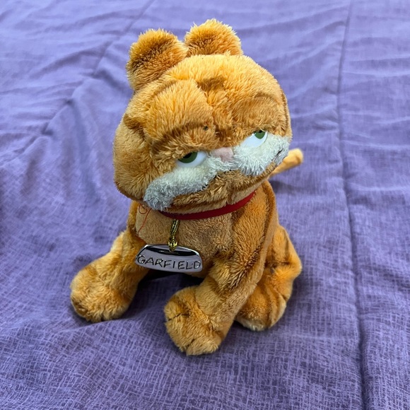 Garfield - Picture 2 of 2